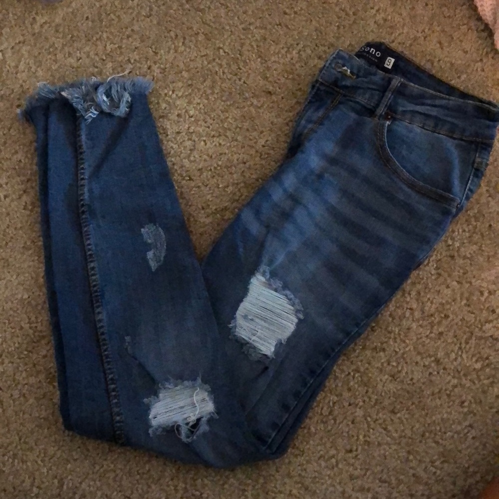Distressed Skinny Jeans